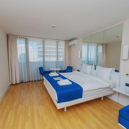 Orbi City Hub Apartments Batoemi Buitenkant foto