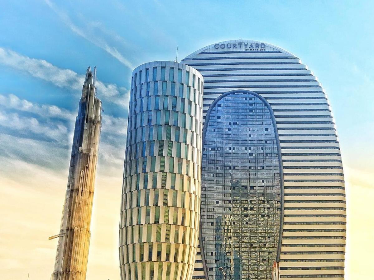 Orbi City Hub Apartments Batoemi Buitenkant foto